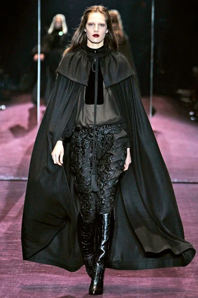 Look 29